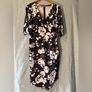 Fashion To Figure Dress Women’s Short Sleeve Black/White Floral Sz 1X NWT